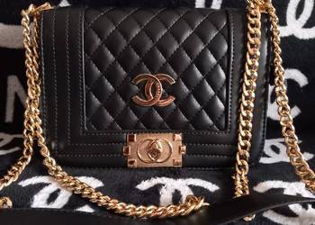 Chanel piękna torebka na ramię, używany na sprzedaż  Stalowa Wola