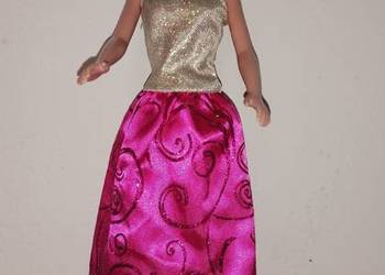 Lalka Barbie w wizytowej długiej kreacji.Mattel 2009 na sprzedaż  Łódź