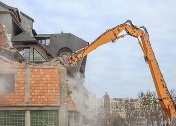 ROZBIÓRKI WYBURZENIA WYKOPY NIWELACJA TERENU TRANSPORT RADOM na sprzedaż  Radom