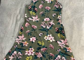 Sukienka khaki w kwiatki - H&amp;M - NOWA! na sprzedaż  Jasło