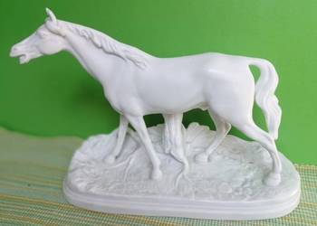 Używany, Figurka porcelanowa konia na sprzedaż  Włocławek