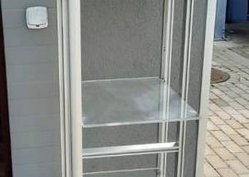 Gablota ekspozycyjna + półki na sprzedaż  Żodyń