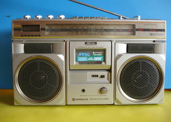 Radiomagnetofon HITACHI TRK-8300E na sprzedaż  Zielona Góra