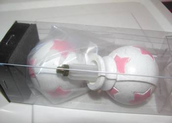 zakończenie karniszy kula biała w różowe gwiazdki 2 sztuki, używany na sprzedaż  Zamość