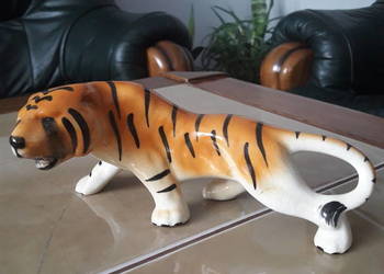 Używany, Porcelanowa figurka przyczajonego tygrysa. na sprzedaż  Janów Lubelski
