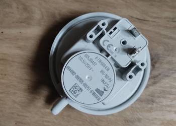 Pressostat 180/160 Pa Junkers piec piecyk kocioł na sprzedaż  Katowice