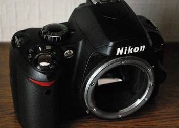 Lustrzanka Nikon D40 body -jak nowa +grip, używany na sprzedaż  Gliwice