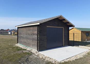 Garaż nr 2 z balika drewniany 4,5x4,5 Brama garażowa uchylna na sprzedaż  Parzymiechy