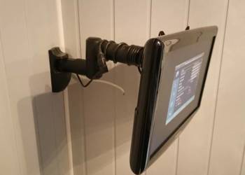 Samsung telewizor LCD 19 &quot;cali  z ruchomym uchwytem  na ścianę na sprzedaż  Ropczyce