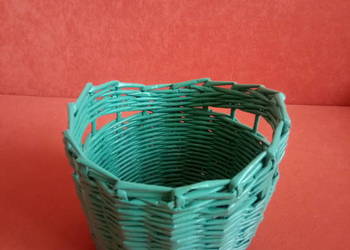 Koszyk zielona osłona na doniczkę z wikliny papierowej, używany na sprzedaż  Tomaszów Mazowiecki