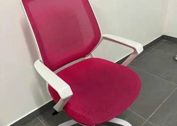 Krzesło obrotowe różowe fotel na kółkach do biurka na sprzedaż  Nowy Sącz
