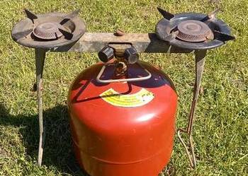 Butla gazowa 3kg pełna i 2-palnikowa kuchenka turystyczna, używany na sprzedaż  Małkinia Górna
