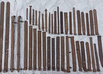 Stare zawiasy, narzędzia rolnicze, elementy wagi,okucia,haki na sprzedaż  Wieluń