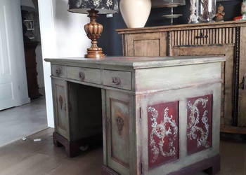 Stare malowane biurko ,pomocnik na sprzedaż  Konin