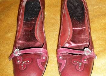 Buty damskie na obcasie firmy Bata rozm.39+niespodzianka na sprzedaż  Kraków