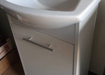 Używany, szafka łazienkowa z umywalką i baterią-kpl,nowy na sprzedaż  Białystok