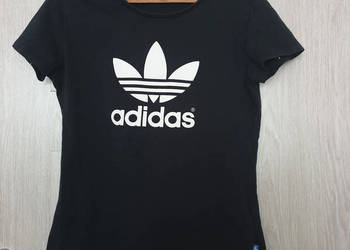 Ciemnogranatowy T-shirt Adidas rozmiar M na sprzedaż  Kraków