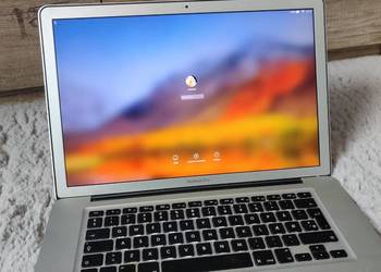 Apple MacBook pro 15 a1286 i7 8gb ram 256gb SSD w bardzo ładnym stanie, używany na sprzedaż  Oświęcim