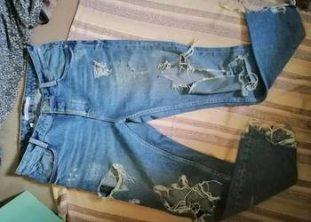 Używany, ZARA spodnie dżinsy Ripped jeans boyfriendy Straight mom fit na sprzedaż  Leszno