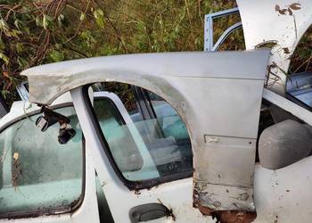 BMW E36 błotnik przedni lewy przód sedan kombi compact na sprzedaż  Wrzosówka