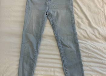 Używany, Jeansy / spodnie jeansowe - Reserved - JAK NOWE! na sprzedaż  Jasło