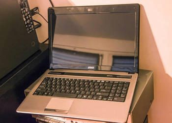 Używany, Laptop MSI MS-16Y1 na sprzedaż  Zielona Góra