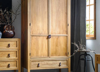 Drewniana szafa retro do sypialni, Dwudrziowa na ubrania, używany na sprzedaż  Maków Podhalański