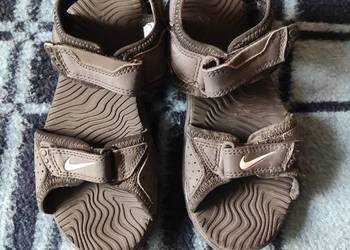 Sandały Nike dziecięce trekkingowe 29,5, używany na sprzedaż  Jelenia Góra
