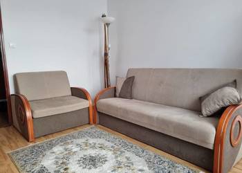 Zestaw mebli wypoczynkowych: wersalka + fotel + pufa, używany na sprzedaż  Oława