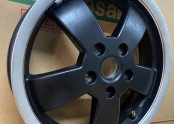 Felga przód 2&quot;x3.00 do skutera Piaggio Vespa Super GTS 125 300 MP na sprzedaż  Poznań