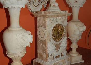 Francuski zegar kominkowy,figuralny, stojący+WAZY-marmur na sprzedaż  Machnacz