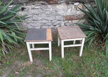Używany, Dwa stare taborety drewniane do renowacji retro vintage na sprzedaż  Dąbrowa Górnicza