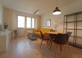 Sprzedam bezpośrednio wyremontowane 2 pokoje 40 m2, używany na sprzedaż  Kraków