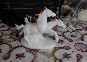 porcelanowa figurka konie na sprzedaż  Gorzów Wielkopolski