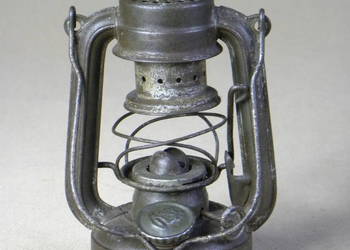 Używany, Niemiecka lampa naftowa Feuerhand 75 Atom - zabytek techniki na sprzedaż  Legnica