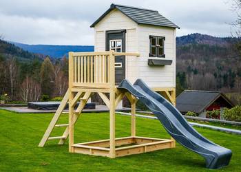 Drewniany domek ogrodowy dla dzieci z podestem III na sprzedaż  Trzemeśnia
