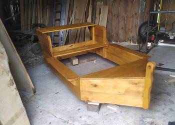Drewniana piaskownica ze stolikiem w kształcie łódki. na sprzedaż  Mosty