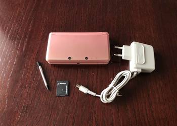 Używany, Konsola Nintendo 3DS Pearl Pink + akcesoria na sprzedaż  Turobin