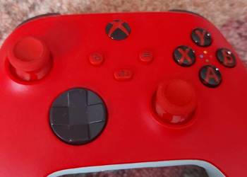 Czerwony Kontroller Xbox One na sprzedaż  Warszawa