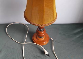 Elegancka lampka na szafkę z lat 80 – tych. na sprzedaż  Głuchołazy