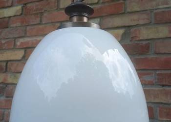 Żyrandol metalowy mosiężny ze szklanym kloszem Lampa wisząca (247) na sprzedaż  Gawroniec