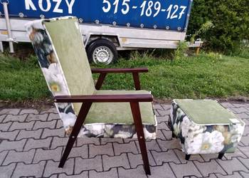 Fotel i pufa , PRL , Nowa Tapicerka - Plusz, używany na sprzedaż  Kozy