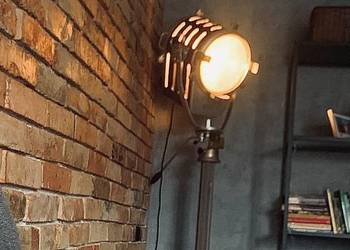 Duża Lampa podłogowa Loft Polski reflektor filmowy PRL na sprzedaż  Poznań