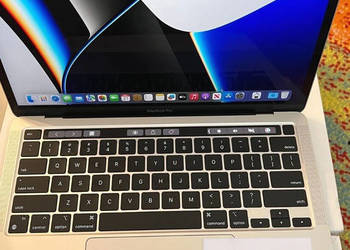 Apple MacBook Pro (13-inch 2022) M2 Chip/8GB RAM/512GB SSD N na sprzedaż  Wąwolnica