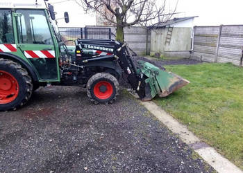 Cagnik sadowniczy Fendt250v 92Ładowacz czołowy z hydropakiem na sprzedaż  Wojciechów