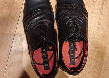 Buty komunijne chłopięce raz używane w dobrym stanie na sprzedaż  Korczew
