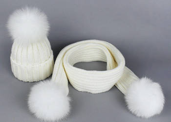 Używany, Zimowe czapeczki i szaliki dla dzieci DUŻY WYBÓR na sprzedaż  Zielona Góra