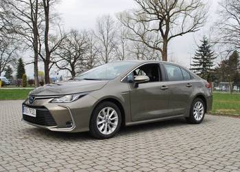 Toyota Corolla Hybryda Automat Klima Kamera Opony Zimowe na sprzedaż  Nowy Sącz