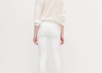 RESERVED spodnie XY683-00J r.34 Slim push up jeans na sprzedaż  Zamość