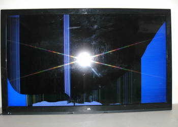 TV LED 32&quot; - Uszkodzona matryca. na sprzedaż  Karlino